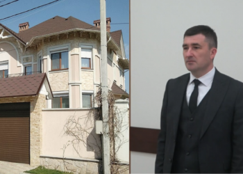 Un nou flashmob, organizat în fața casei procurorului general interimar, Ion Munteanu. Oamenii îl acuză că ar îndeplini indicațiile consilierului prezidențial, Dorin Recean | VIDEO