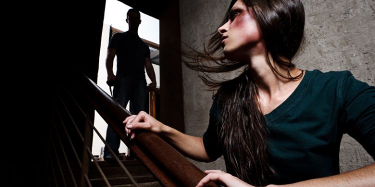 ONU: În fiecare oră din 2021, cinci femei au fost ucise de parteneri sau de membri ai familiei