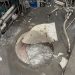 Un muncitor al unei fabrici cade în cuva cu aluminiu topit la 720C – dar supraviețuiește în mod miraculos