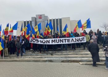 Protest în centrul capitalei. Membrii și simpatizanții Partidului „ȘOR” au pornit în marș la Procuratura Generală și alte locații, cerând demisia lui Ion Munteanu | VIDEO