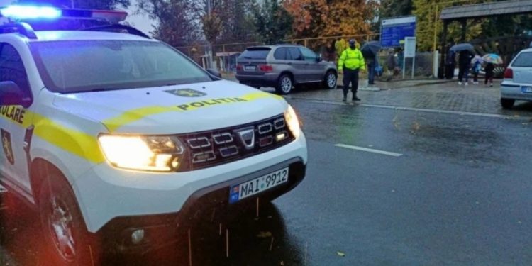 Полиция предупреждает водителей о неблагоприятных условиях на дорогах