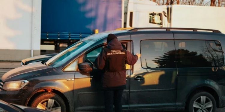 Sute de tiruri, blocate la frontiera moldovenească. Cele mai multe, 20 la număr – în vama Leușeni-Albița