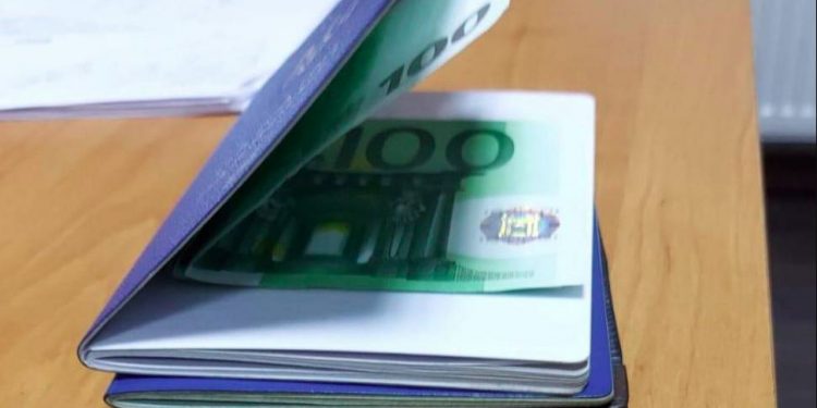 Un ucrainean a încercat să mituiască polițiștii de frontieră ca să-i autorizeze ieșirea ilegală de pe teritoriul R. Moldova