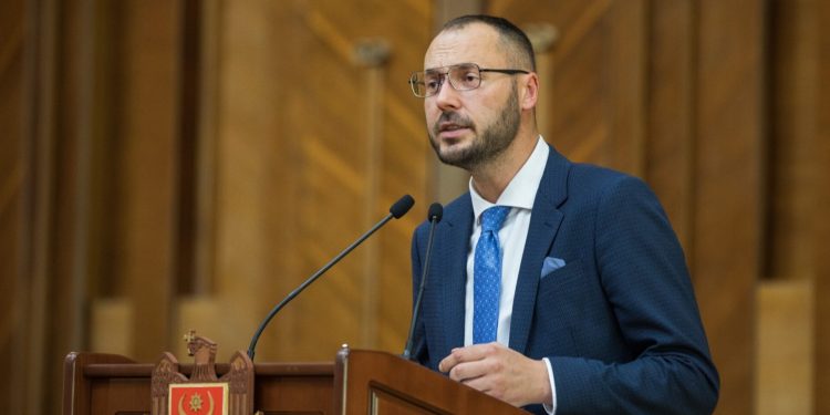 Sergiu Litvinenco va solicita CC declararea neconstituționalității Partidului ”ȘOR”. Ilan Șor: Au nevoie de mandate ca să obțină majoritate constituțională, să adere la NATO | VIDEO