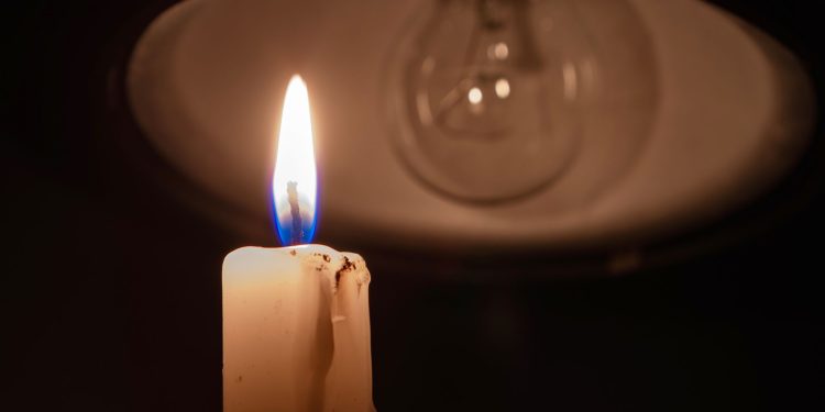 „Premier Energi”: La această oră, circa 2.000 de consumatori încă nu au fost reconectați la lumină | VIDEO