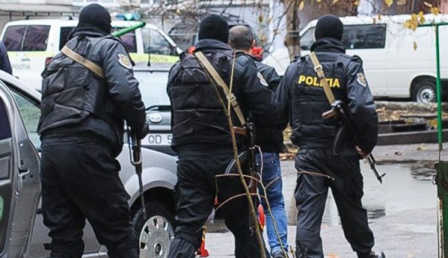 150 сотрудников правоохранительных органов Молдовы и Украины провели 44 обыска. Что известно о деле преступной группировки, которая действовала в соседней стране | VIDEO