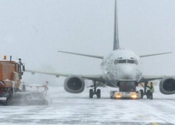 В Британии отменены и задерживаются десятки авиарейсов из-за непогоды