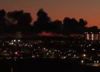 Губернатор сообщил об атаке беспилотника в районе курского аэродрома. В результате загорелся нефтенакопитель
