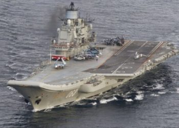 На единственном в российском флоте авианесущем крейсере «Адмирал Кузнецов» произошел пожар