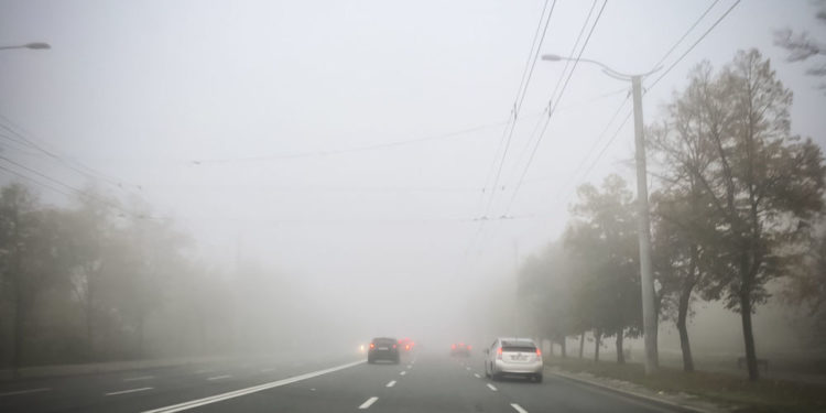 Синоптики предупреждают о сильных туманах