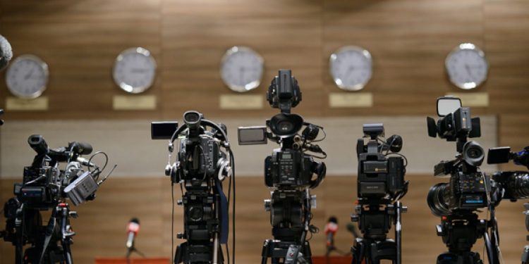 Încă patru ONG-uri cer autorităților să comunice public toate circumstanțele și argumentele care au stat la baza deciziei CSE de a suspenda licențele a șase televiziuni | VIDEO