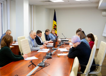 Modificările legilor decentralizării administrative și administrației publice locale, votate în prima lectură. Membrii fracțiunii Partidului „ȘOR” au boicotat ședința |