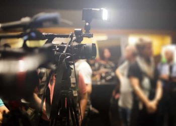 „Acțiune totalitară, neargumentată și un prim pas spre dictatură”. Juriști și experți în audiovizual critică dur decizia de a suspenda licențele a 6 posturi televizate | VIDEO