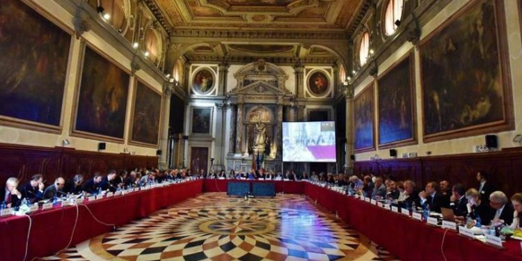 Comisia de la Veneția: Un partid, care tinde spre schimbarea ordinii constituționale prin metode legale, nu poate fi interzis