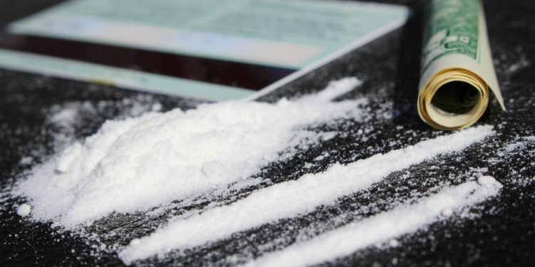 Erau specializați în trafic de cocaină atât în Moldova cât și în România: Poliția, despre reținerea celor cinci traficanți de droguri | VIDEO