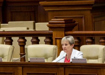 „E incredibil cu câtă sălbăticie se anihilează ultimele zvâcniri ale democrației”.  Deputata Adela Răileanu condamnă suspendarea celor 6 posturi TV
