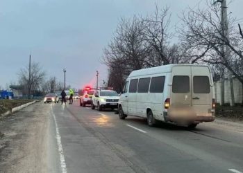 Un bărbat, dispărut de la domiciliu de câteva zile, lovit de un microbuz pe o stradă din Chișinău