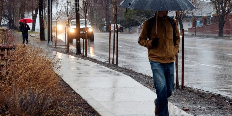 Atenție! Un ciclon se îndreaptă spre R.Moldova. Riscul formării poleiului, în creștere