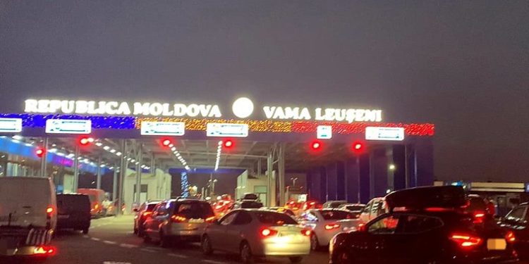 În atenția călătorilor! Flux majorat în punctele de trecere a frontierei Leușeni și Sculeni