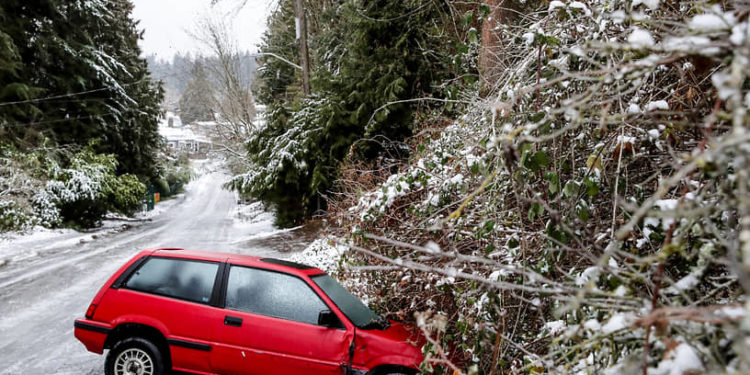 Число погибших от последствий зимнего шторма в США выросло до 28