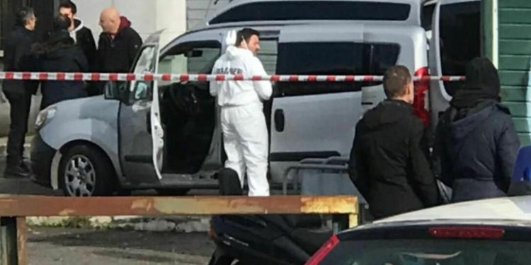 3 morți și 4 răniți, după ce un bărbat a deschis focul la o întâlnire a locatarilor unui bloc din Roma. „A strigat: Vă omor pe toți”