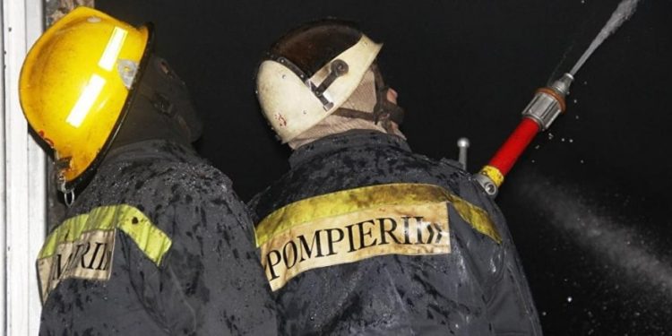 Trei persoane au decedat într-un incendiu, în raionul Florești: Printre victime, un copil de 3 ani