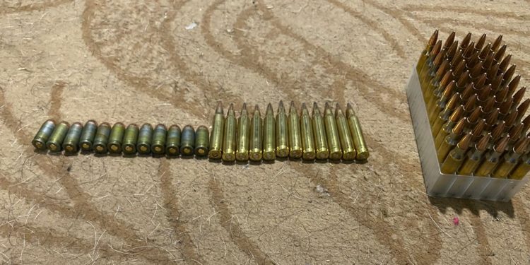 Arme și muniții deținute ilegal, depistate de polițiștii în nordul țării