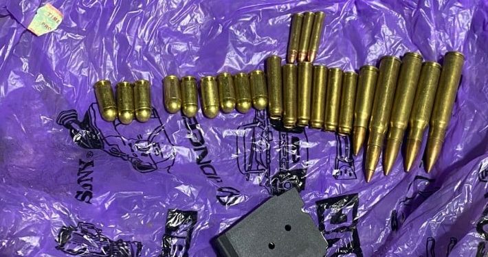 IGP, despre arsenalul de muniții depistate acasă la un bărbat din Fălești: Suspectul avea și un strung la care confecționa piese pentru arme | VIDEO