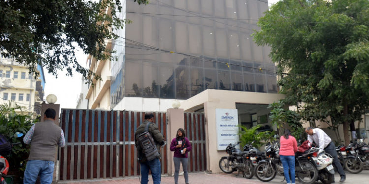 India a închis producția unui sirop de tuse după ce 19 copii au murit în Uzbekistan. Un caz similar a avut loc în Gambia