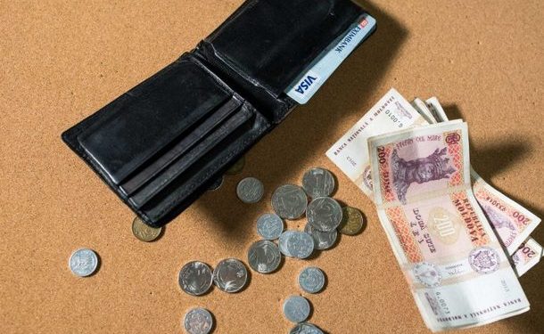 Средняя зарплата по экономике в 2023 году может увеличиться на 1800 леев