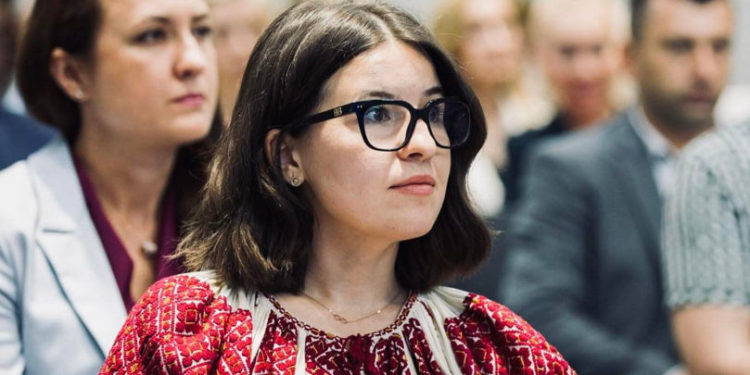 Еще одна отставка: Табурчану уходит с поста пресс-секретаря правительства