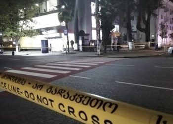 В Грузии бывший военный застрелил со своего балкона 5 человек