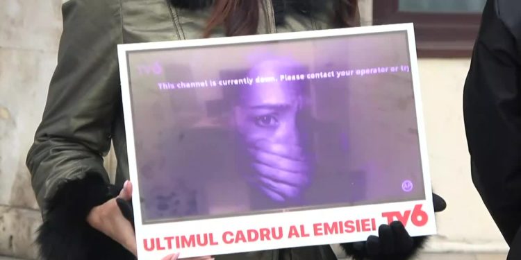LIVE | Protest în Piața Presei Libere împotriva atacurilor fără precedent asupra presei de opoziție din Republica Moldova