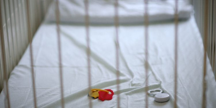 O boală misterioasă a ucis 12 copii în Coasta de Fildeş. Micuții au intrat brusc în stare de rigiditate şi au început să vomite