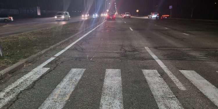 Încă o persoană a fost lovită pe trecerea de pietoni. Un minor din capitală a ajuns la spital