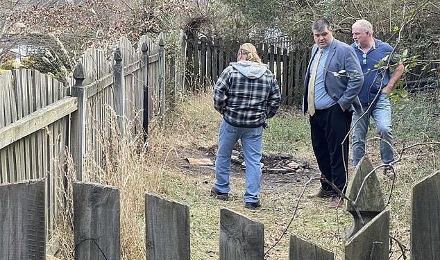 Исчезновение в США девочки из Молдовы. Детективы осмотрели место костра во дворе дома Кожокарь? | FOTO