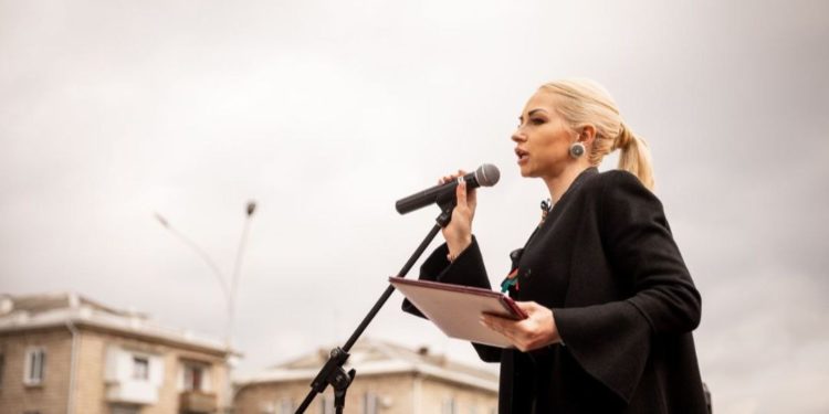 Marina Tauber, despre vizitele Maiei Sandu peste hotare: Trebuie să rezolvi mai întâi problemele țării tale, apoi să mergi în deplasări