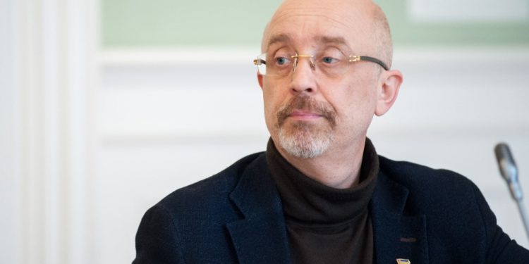 Scandalul de corupție din Ucraina. Cinci procurori regionali și șeful departamentului de achiziții al armatei au fost demiși