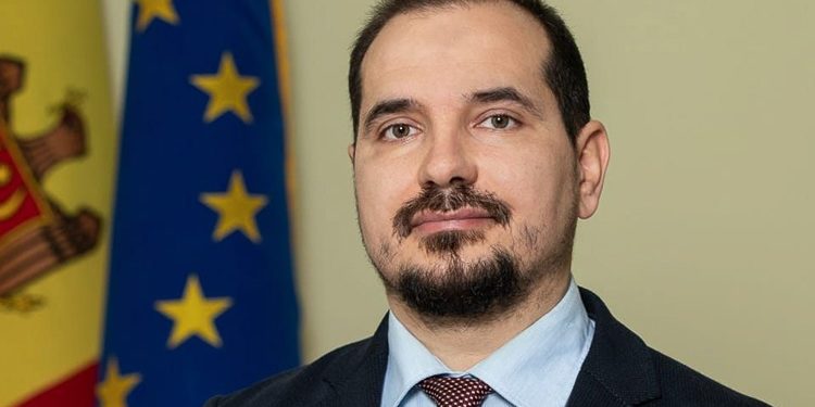 Andrei Spînu a confirmat că este cumătru și bun prieten cu ministrul Muncii și Protecției Sociale Alexei Buzu