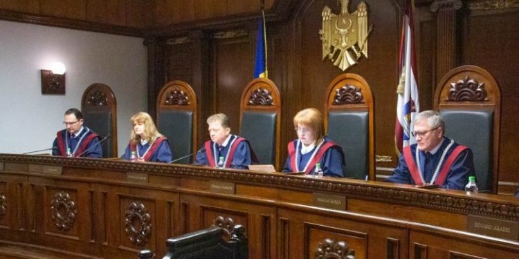 Experți în drept, despre declarațiile Maiei Sandu privind reforma justiției: Drepturile omului și democrația sunt puse în pericol, iar reforma se reduce la condamnarea oamenilor | VIDEO