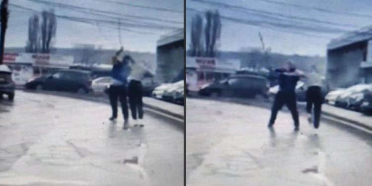 Lovit cu ranga drept în cap: Noi imagini de la bătaia taximetriștilor