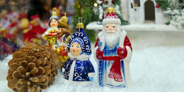 Moldovenii sărbătoresc Anul Nou pe stil vechi și Sfântul Vasile: Urături, semințe, istorie și multe bunătăți