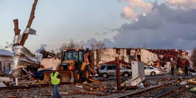 Cel puţin şase morţi după ce furtuni şi o tornadă au lovit centrul statului american Alabama