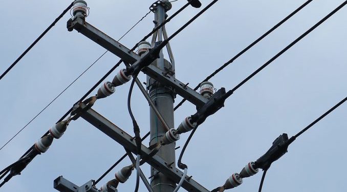 46 de persoane, amendate pentru că au deteriorat linii și instalații de comunicații electronice: Sumele sunt între 500 și 5 mii de lei