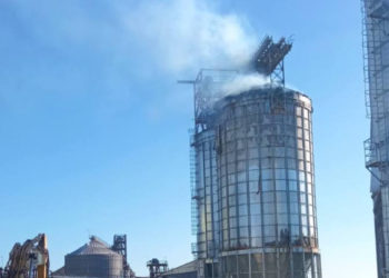 Silozurile companiei „Danube Oil Company”, două dintre care au luat foc în Portul Giurgiulești, trebuie demolate. Abaterile constatate de Agenția pentru Supraveghere Tehnică | VIDEO