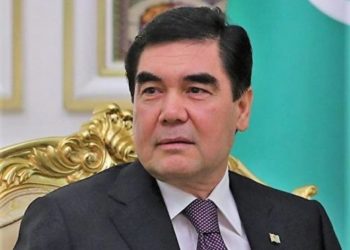Экс-президент Туркменистана получил статус национального лидера