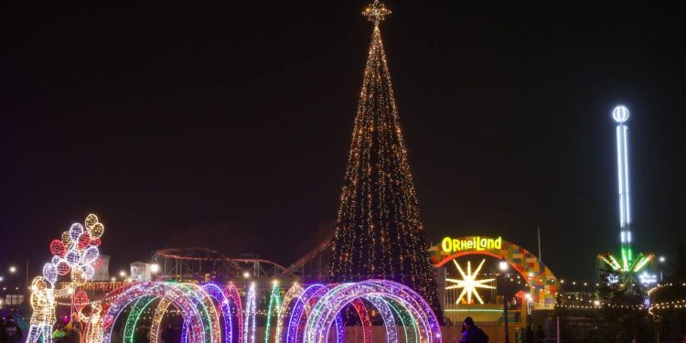 Artiștii care au refuzat în ultimul moment să evolueze pe scena de la OrheiLand au confirmat primirea unor mesaje jignitoare și amenințătoare. Alți interpreți nu s-au lăsat influențați și au bucurat publicul cu hiturile sale | VIDEO