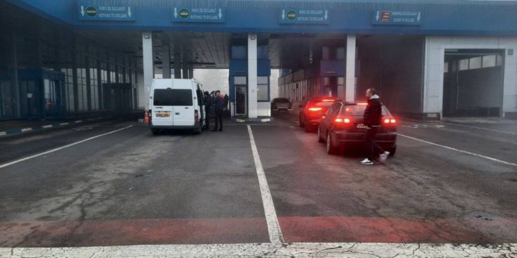 Aglomerație la Leușeni. Cum se circulă la această oră la graniță