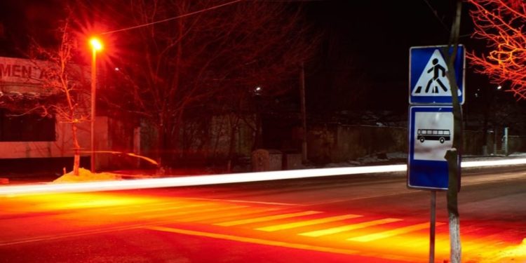 „Ne simțim în siguranță în orice moment al zilei și pe orice vreme”. La Orhei, grație trecerilor modernizate de pietoni și iluminarării stradale numărul accidentelor cu implicarea pietonilor s-a redus practic la zero | VIDEO