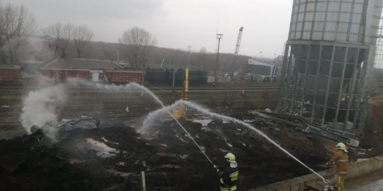 Activitatea ,,Danube Oil Company”, concernul ce deține rezervoarele afectate de flăcări în portul Giurgiulești a fost suspendată